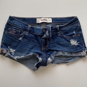 Distressed Jean Hollister Shorts